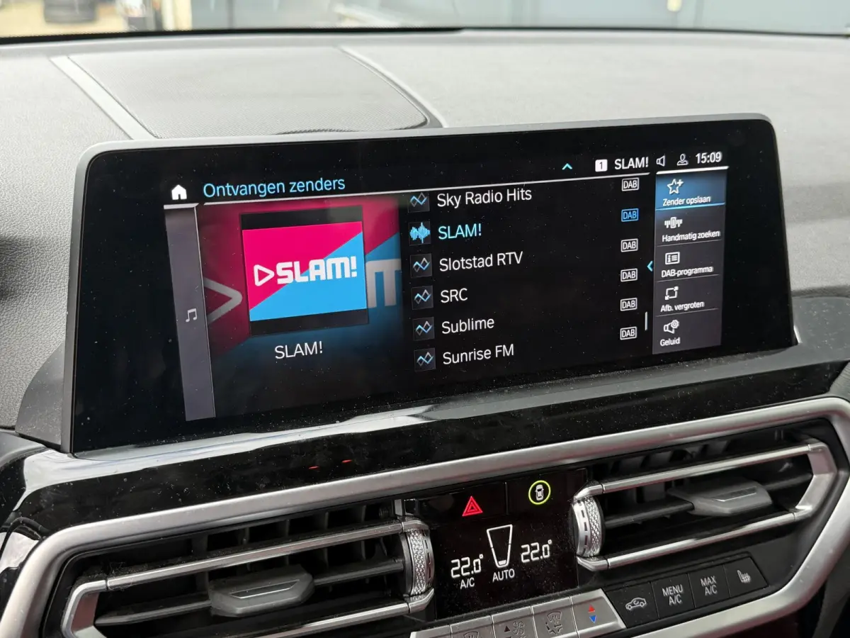 xDrive30e High Executive 18"/Leder + memory/Dodehoek/HiFi/Keyless/360 camera/Stoelverwarming/Apple Carplay & Android Auto