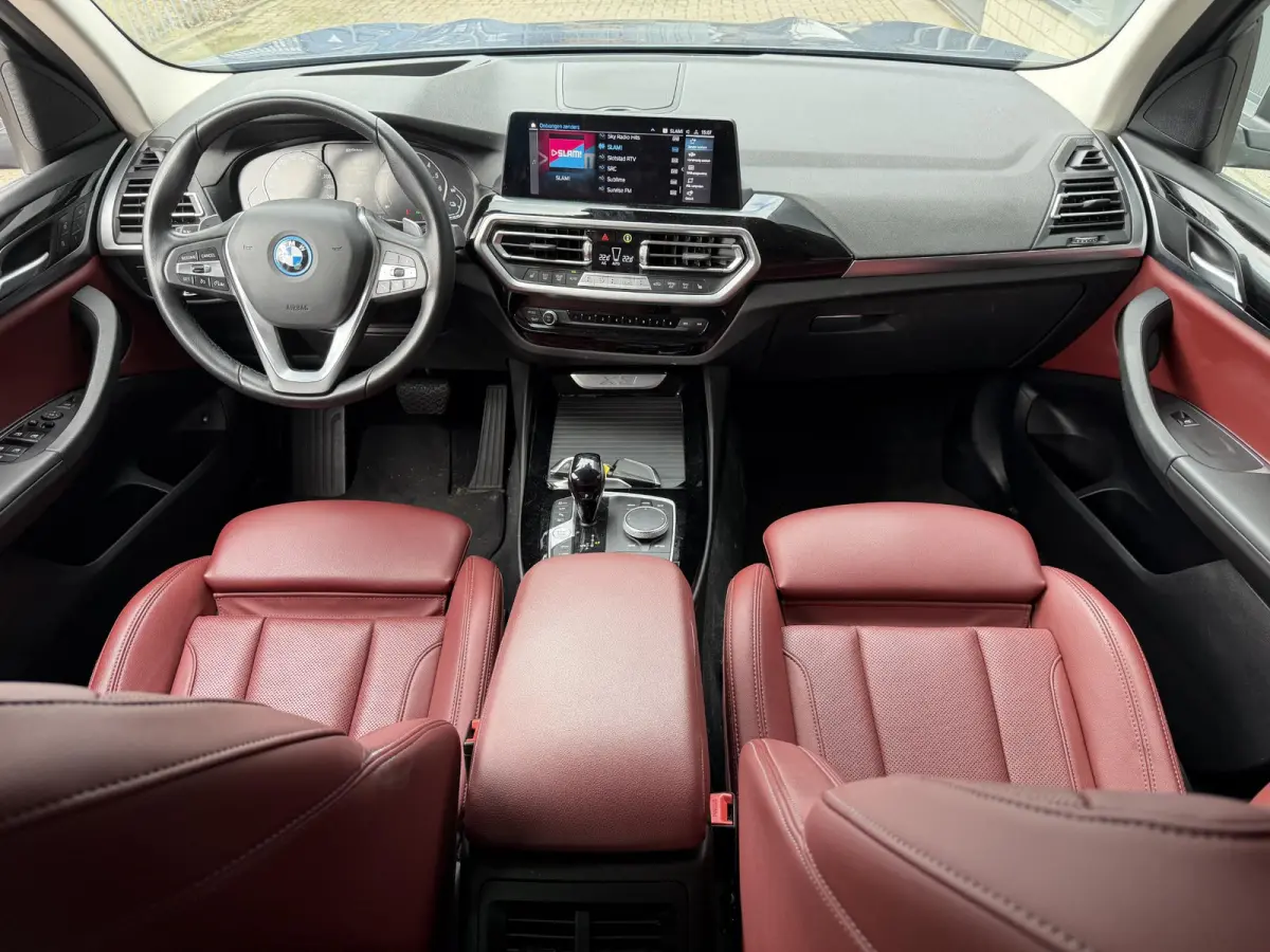 xDrive30e High Executive 18"/Leder + memory/Dodehoek/HiFi/Keyless/360 camera/Stoelverwarming/Apple Carplay & Android Auto