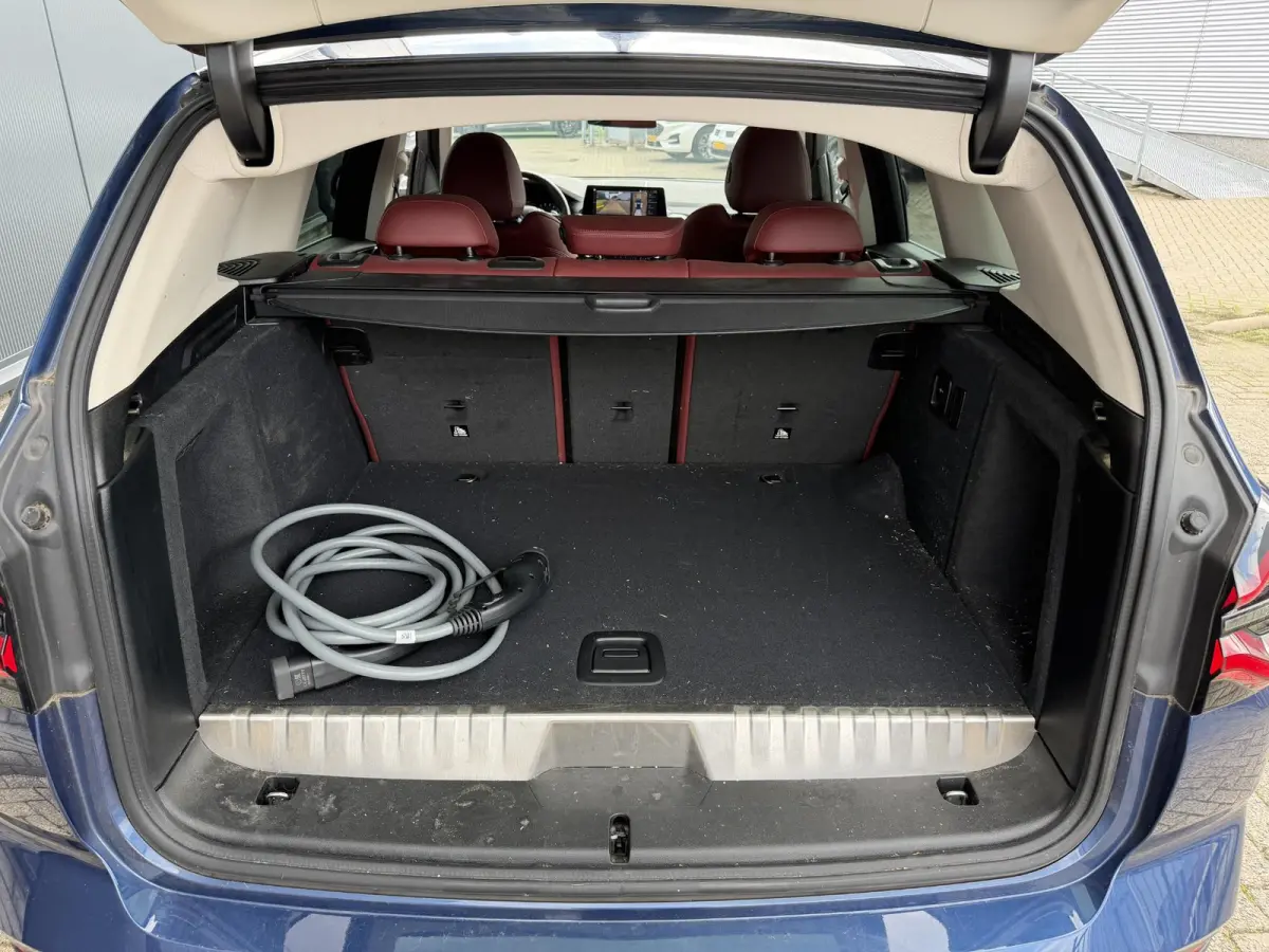xDrive30e High Executive 18"/Leder + memory/Dodehoek/HiFi/Keyless/360 camera/Stoelverwarming/Apple Carplay & Android Auto