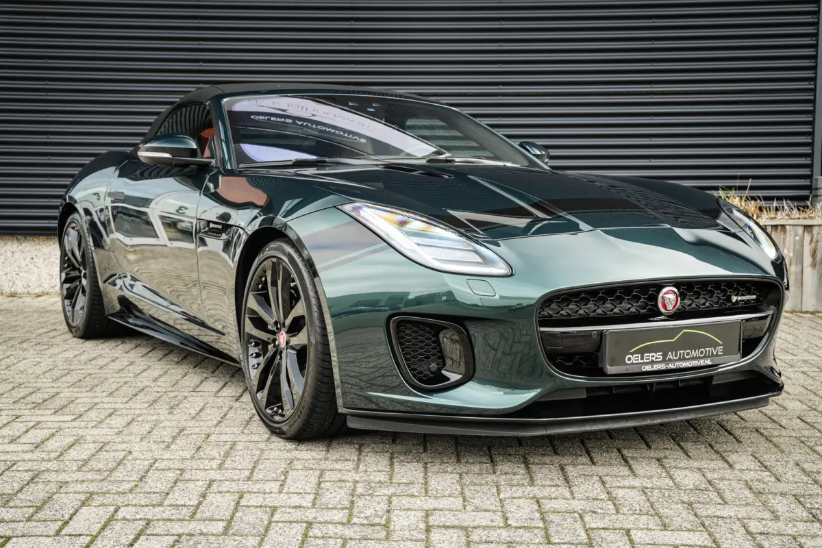 2.0T R-Dynamic | Org. NL! | Full service file | British Racing Green | Stoelventilatie | Navi | Camera |