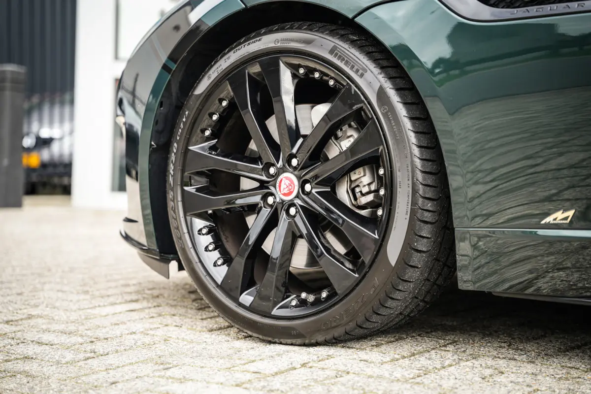 2.0T R-Dynamic | Org. NL! | Full service file | British Racing Green | Stoelventilatie | Navi | Camera |