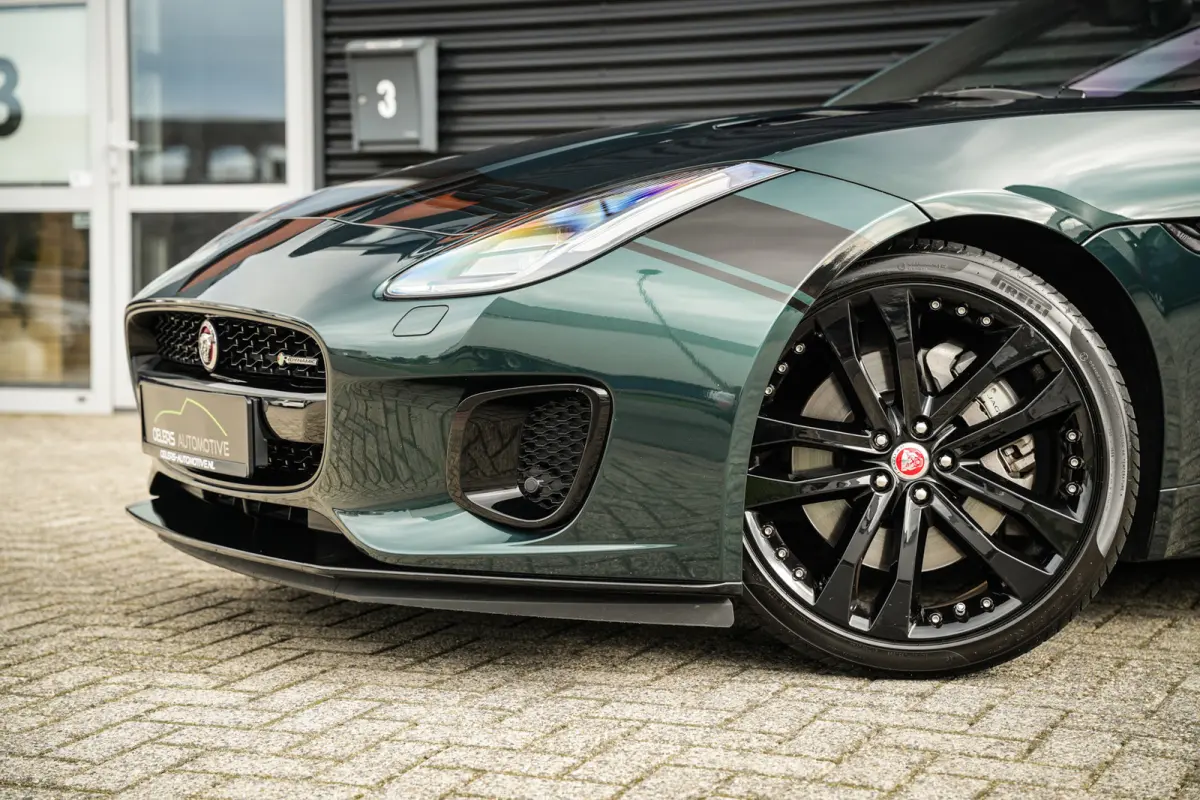 2.0T R-Dynamic | Org. NL! | Full service file | British Racing Green | Stoelventilatie | Navi | Camera |
