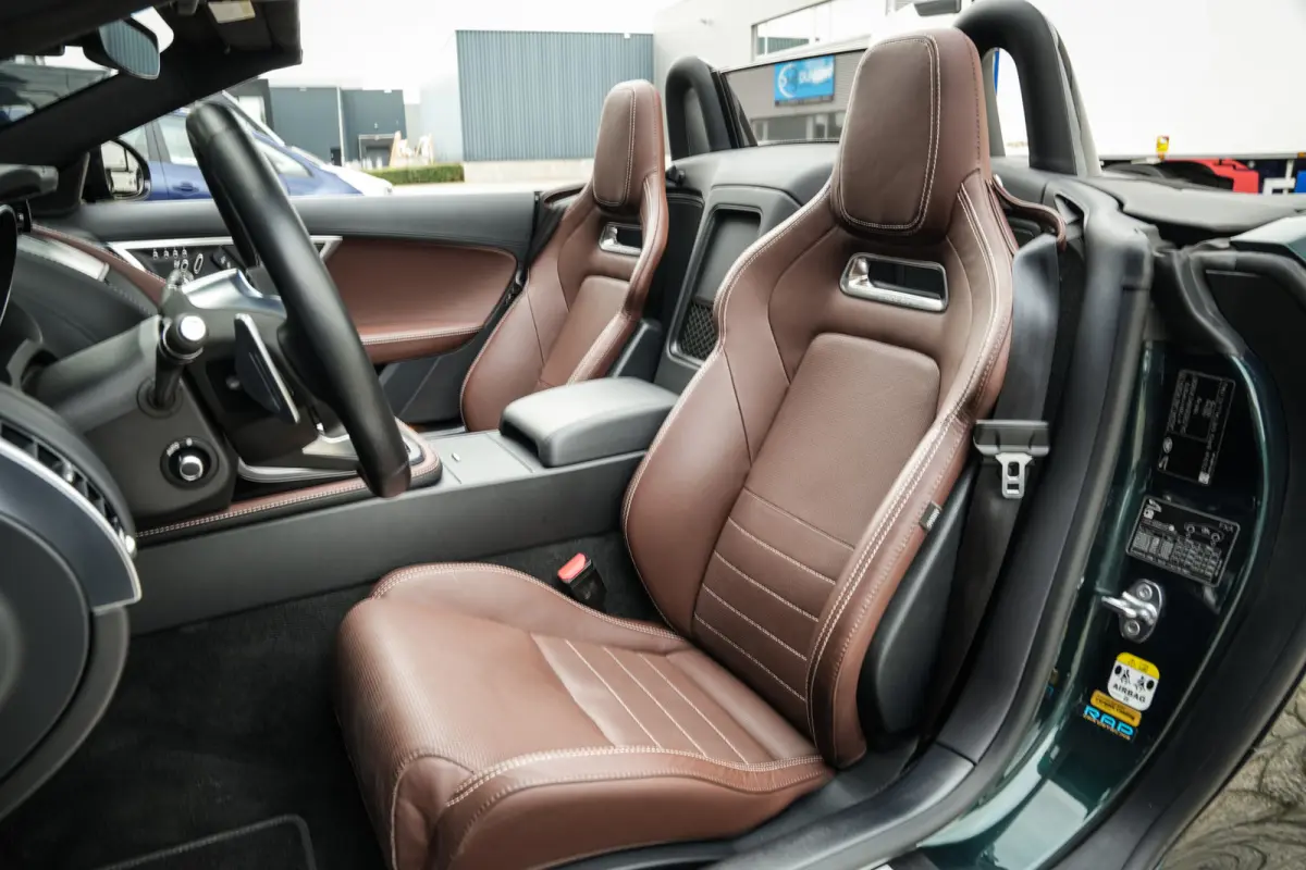 2.0T R-Dynamic | Org. NL! | Full service file | British Racing Green | Stoelventilatie | Navi | Camera |