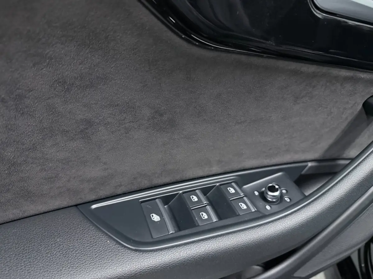 40 TFSI 3X S-LINE RS-LEDER/STOELMASSAGE/CAM/DAB/CARPLAY/V-COCKPIT///