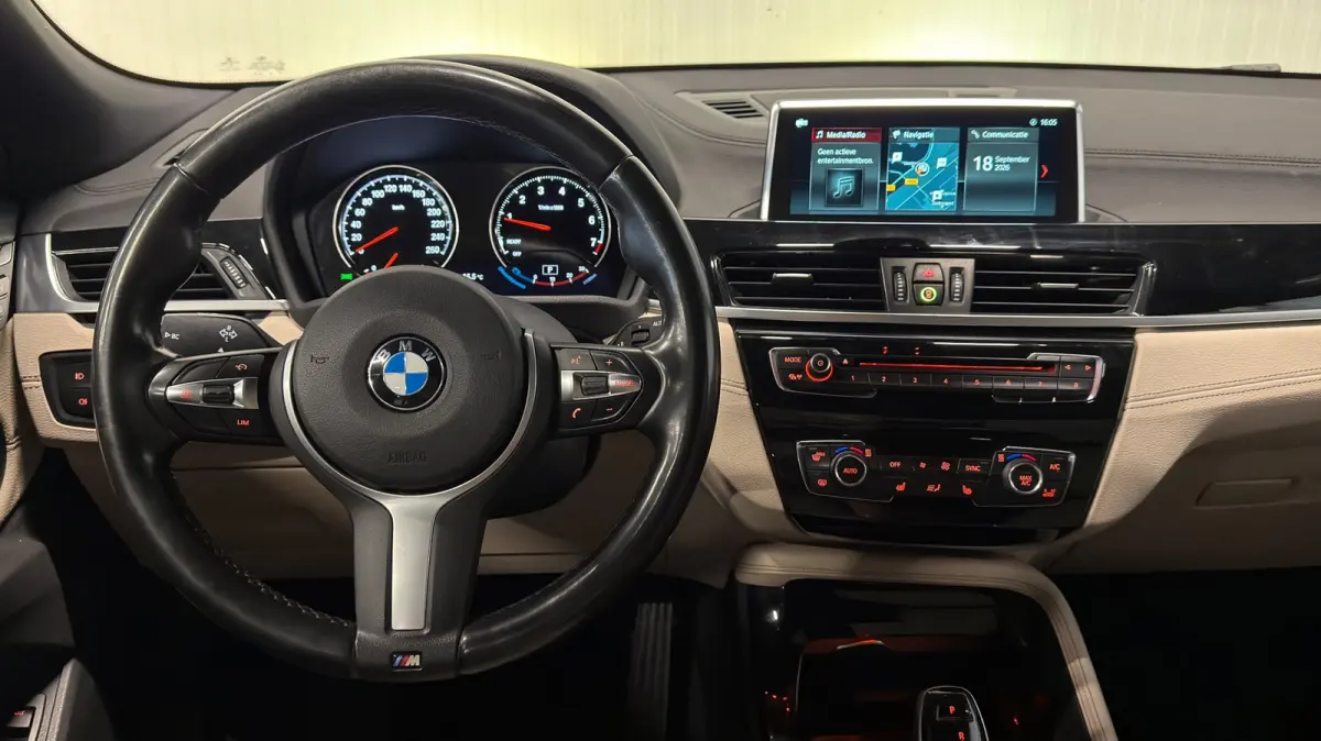 SDrive18i | NAP | M-SPORT | SHADOW LINE | LED | DEALERONDERHOUDEN