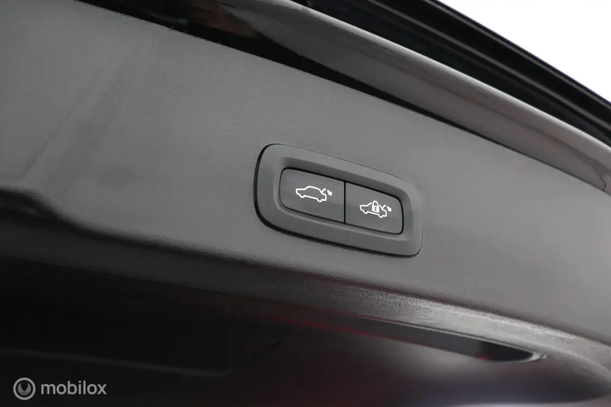 1.5 T4 Plug-in hybrid Plus Bright | Verwarmbare Voorstoelen & Stuurwiel | Privacy Glass | Camera | PDC Voor & Achter
