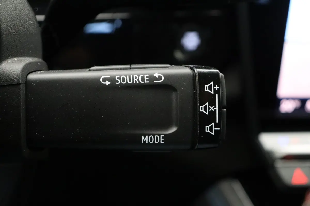Full hybrid 200pk iconic esprit Alpine | Facelift | Elek. stoelen | Stoel- en stuurwielverwarming | Elek. bedienbare achterklep |
