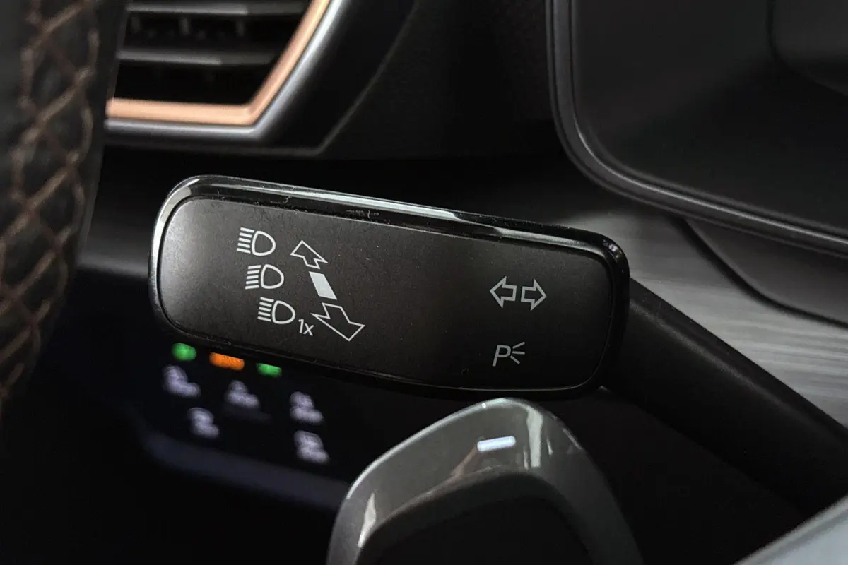 1.4 e-Hybrid Stoel-Stuur-Voorruitverwarming Apple CarPlay Achteruitrijcamera