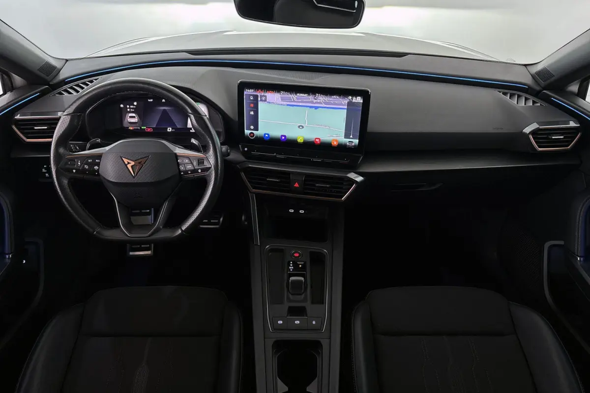 1.4 e-Hybrid Stoel-Stuur-Voorruitverwarming Apple CarPlay Achteruitrijcamera