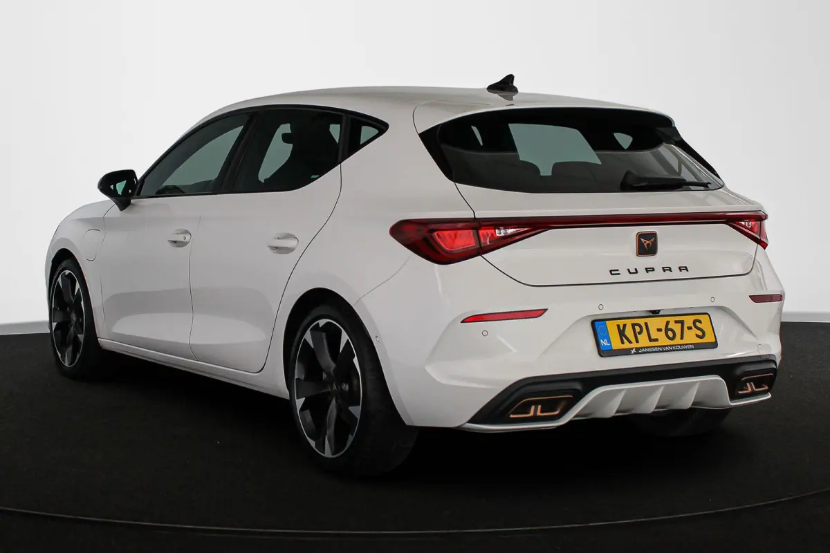1.4 e-Hybrid Stoel-Stuur-Voorruitverwarming Apple CarPlay Achteruitrijcamera