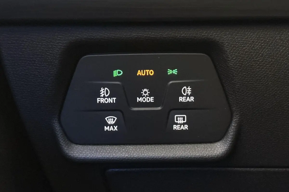 1.4 e-Hybrid Stoel-Stuur-Voorruitverwarming Apple CarPlay Achteruitrijcamera