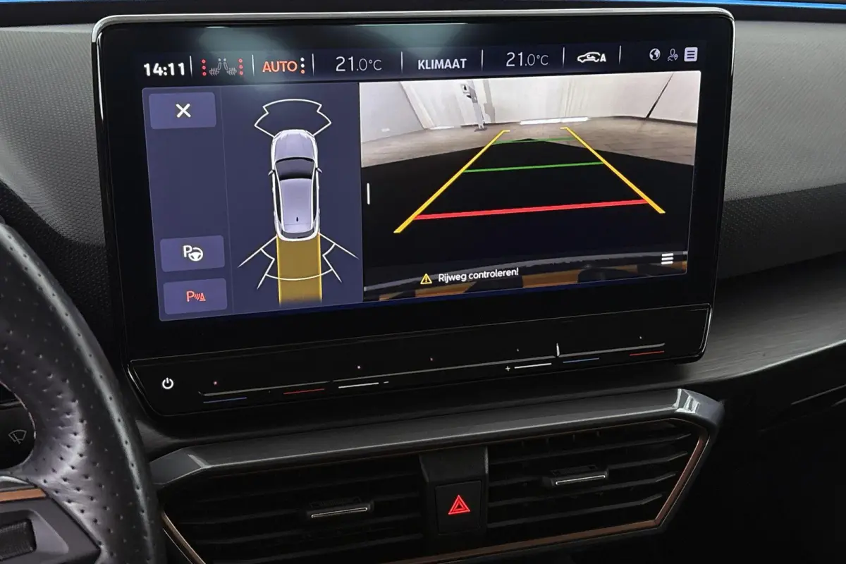 1.4 e-Hybrid Stoel-Stuur-Voorruitverwarming Apple CarPlay Achteruitrijcamera