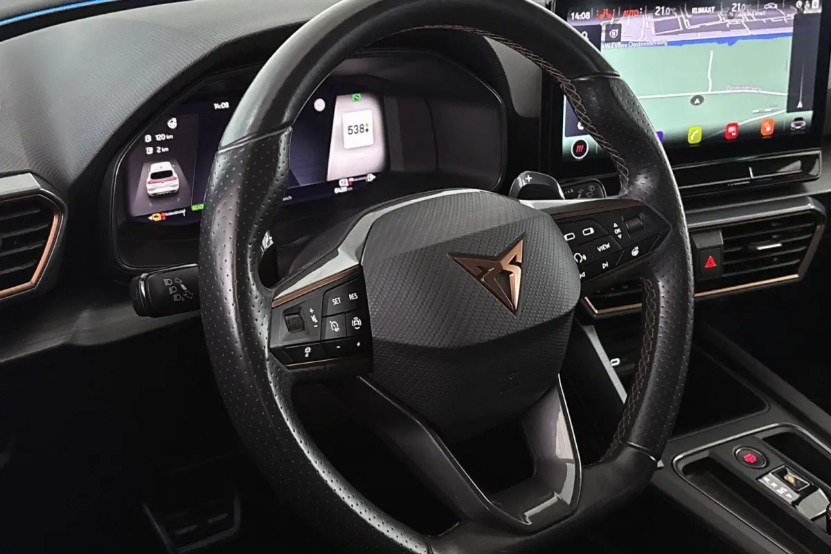 1.4 e-Hybrid Stoel-Stuur-Voorruitverwarming Apple CarPlay Achteruitrijcamera