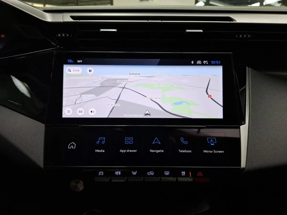 1.6 Plug-in Hybrid 195pk GT | Nieuwe auto | NL auto | Nieuwprijs €47.500,- | 11km | Luxe stoelen | Navigatie | 7,4kw Charger