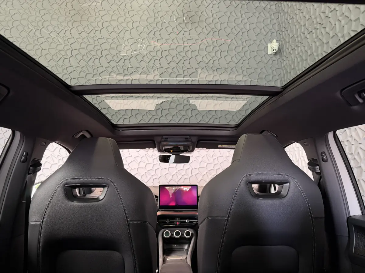 Sportline iV NIEUW uit voorraad (PHEV 120KM) DSG | Panorama | Trekhaak | Matrix LED | 20" Rila | Memory | ACC | Camera | Virtual Cockpit. plug in hybrid