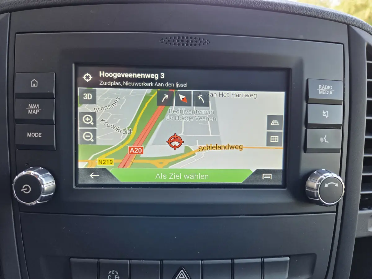 PRO L2 8-Persoons Airco L & R Schuifdeur Command Navigatie Zwart leder
