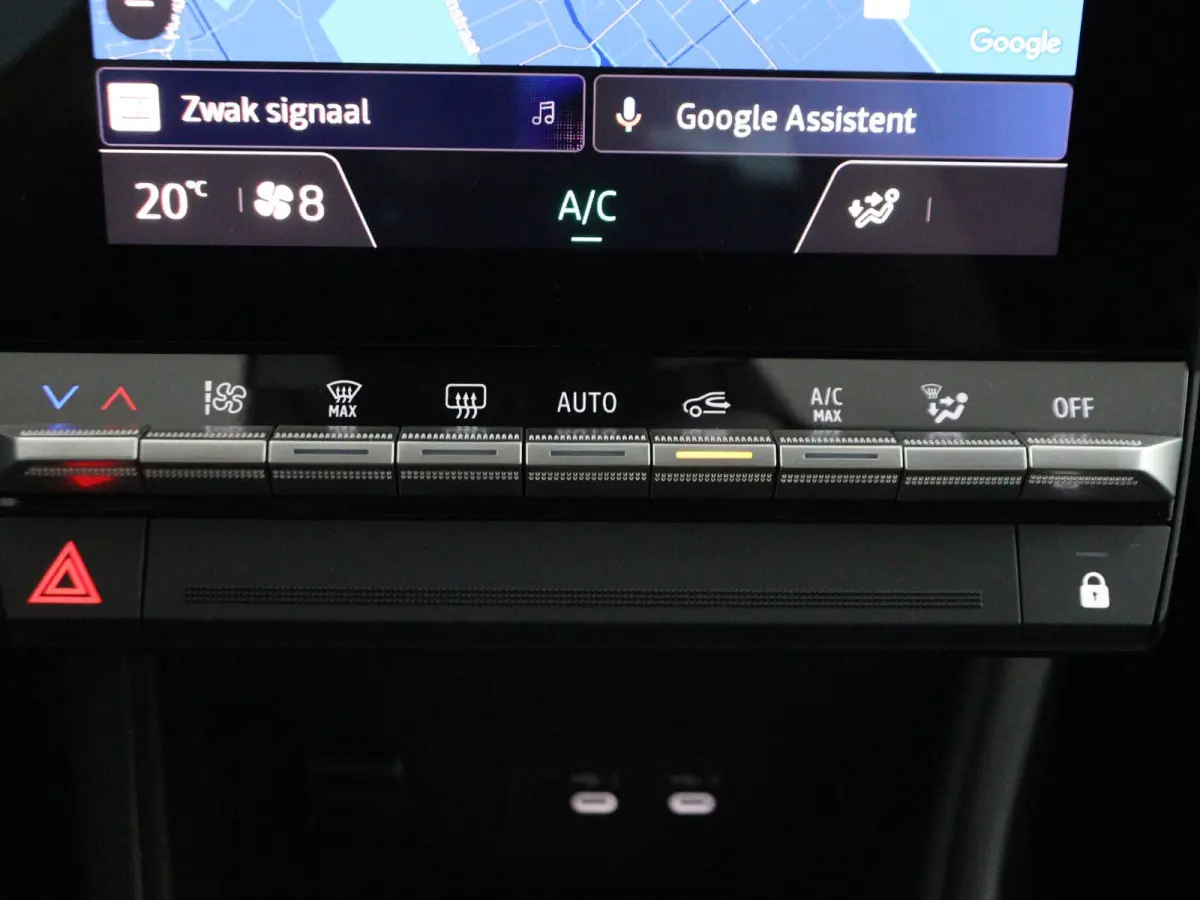 evolution full hybrid E-Tech 160 | pack navigation & comfort |