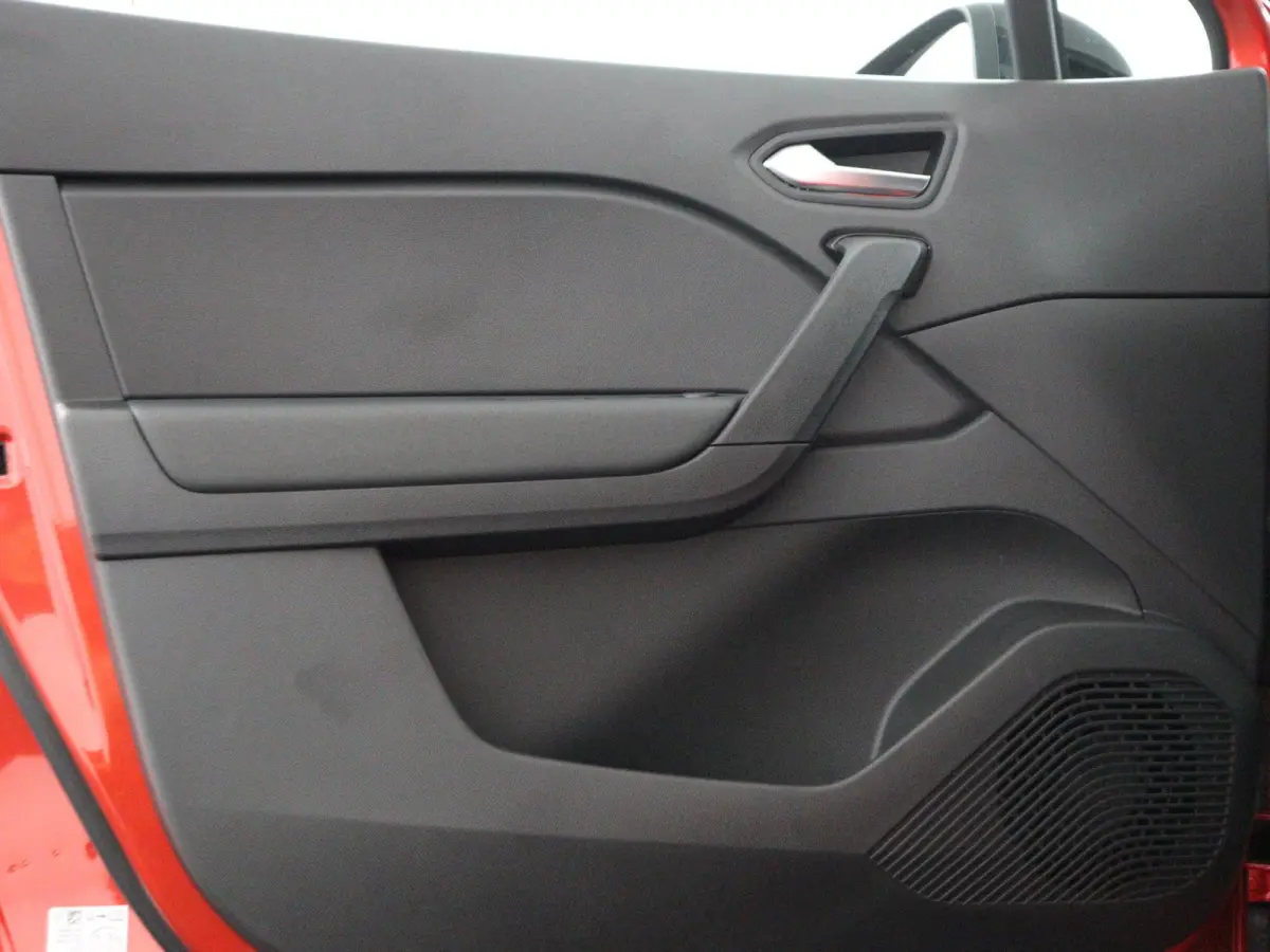 evolution full hybrid E-Tech 160 | pack navigation & comfort |