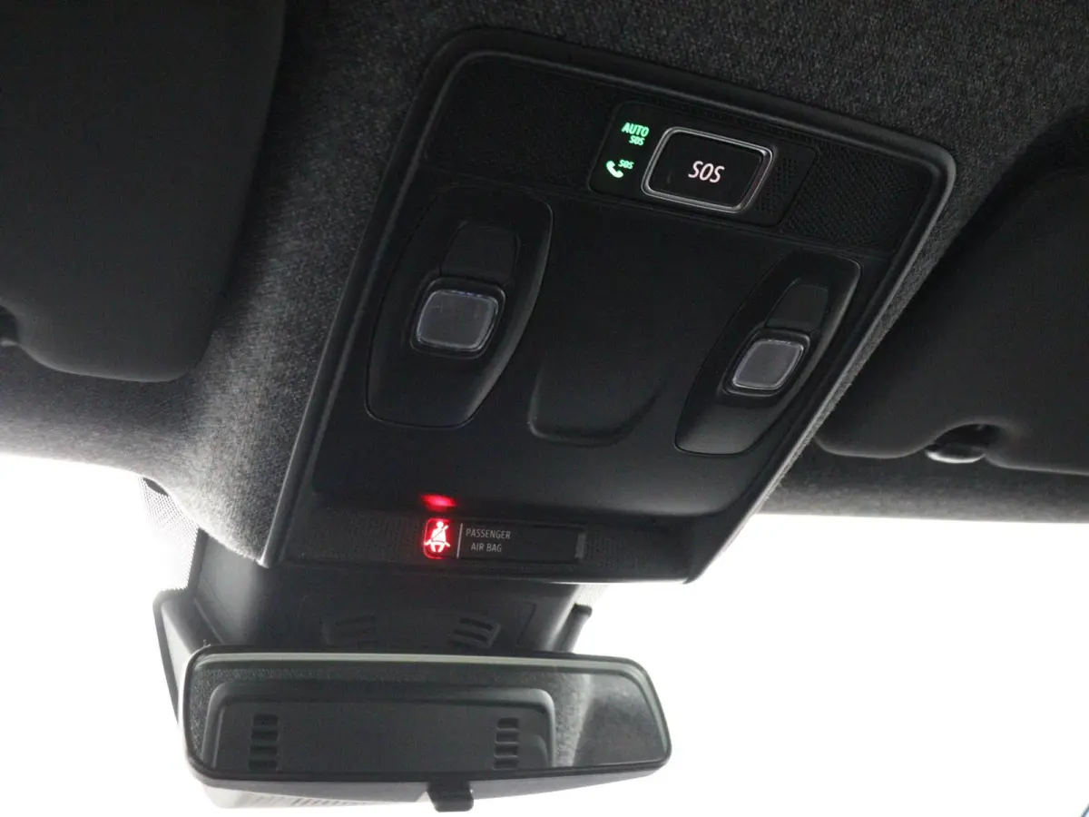 evolution full hybrid E-Tech 160 | pack navigation & comfort |