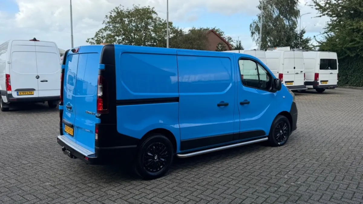 2.0 DCI 88KW 120PK EURO 6 AIRCO/ CRUISE CONTROL/ TREKHAAK/ PARKEERSENSOREN/ 100% DEALERONDERHOUDEN