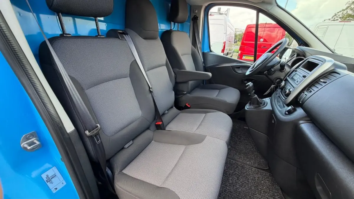 2.0 DCI 88KW 120PK EURO 6 AIRCO/ CRUISE CONTROL/ TREKHAAK/ PARKEERSENSOREN/ 100% DEALERONDERHOUDEN
