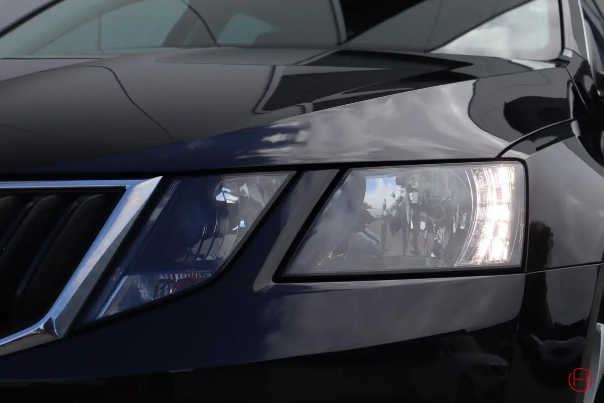 1.0 TSI / Clima / Cruise / PDC / Stoelverwarming / CarPlay