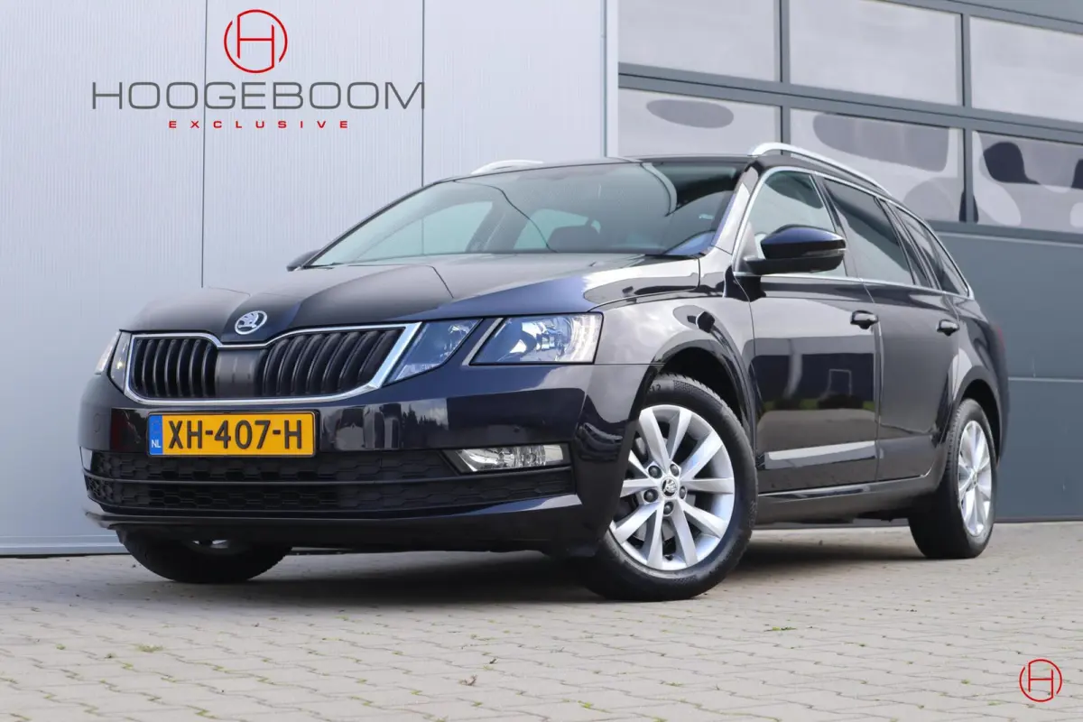 1.0 TSI / Clima / Cruise / PDC / Stoelverwarming / CarPlay