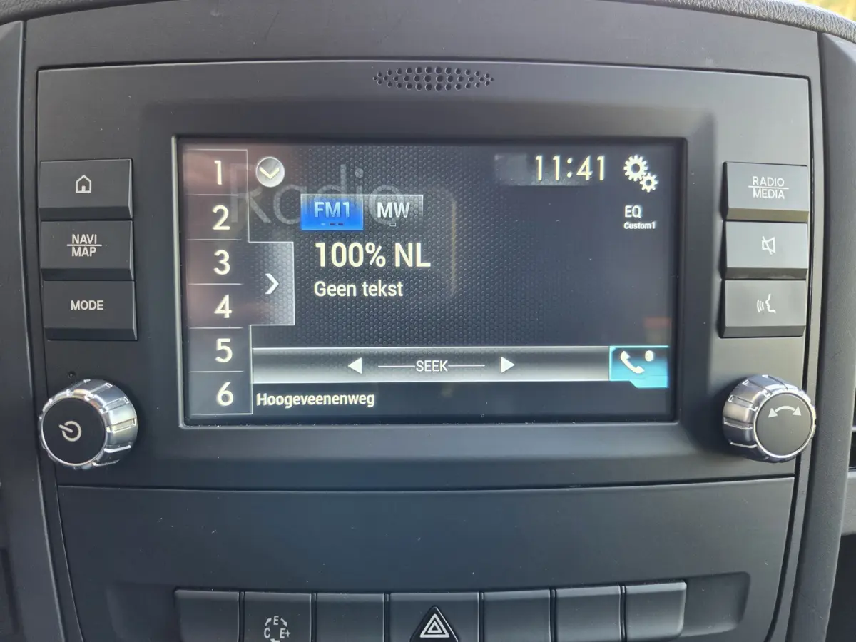 PRO L2 8-Persoons Airco L & R Schuifdeur Command Navigatie Zwart leder