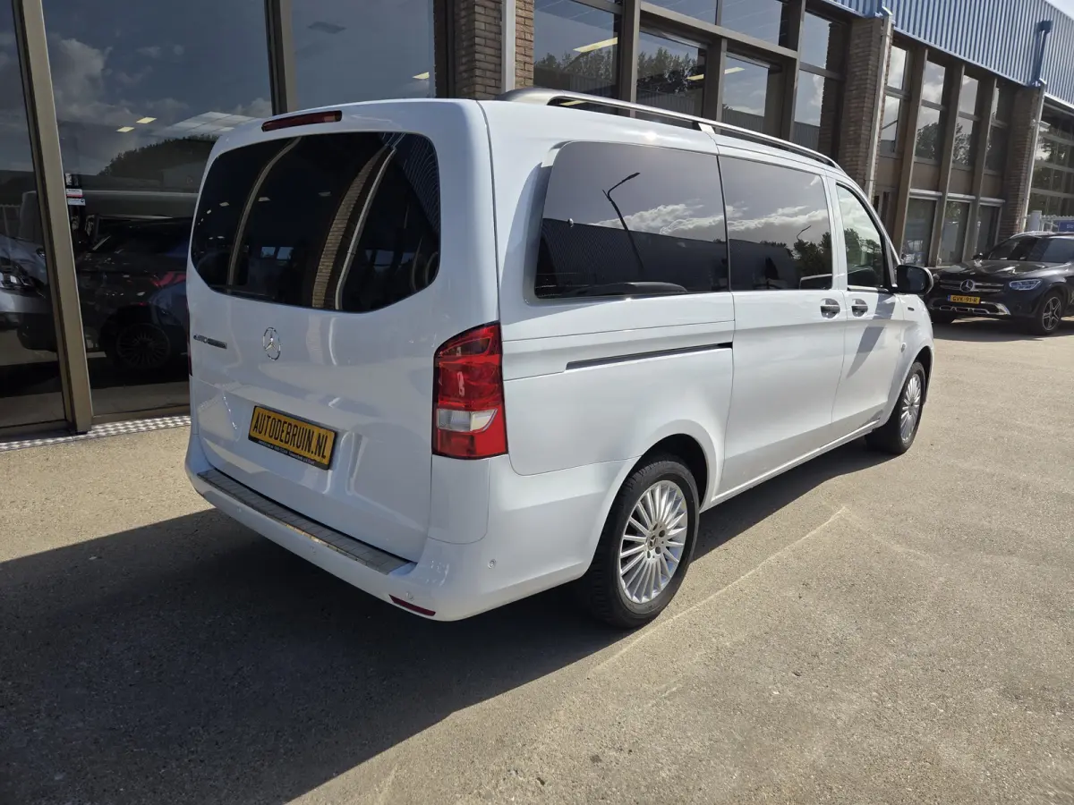 PRO L2 8-Persoons Airco L & R Schuifdeur Command Navigatie Zwart leder