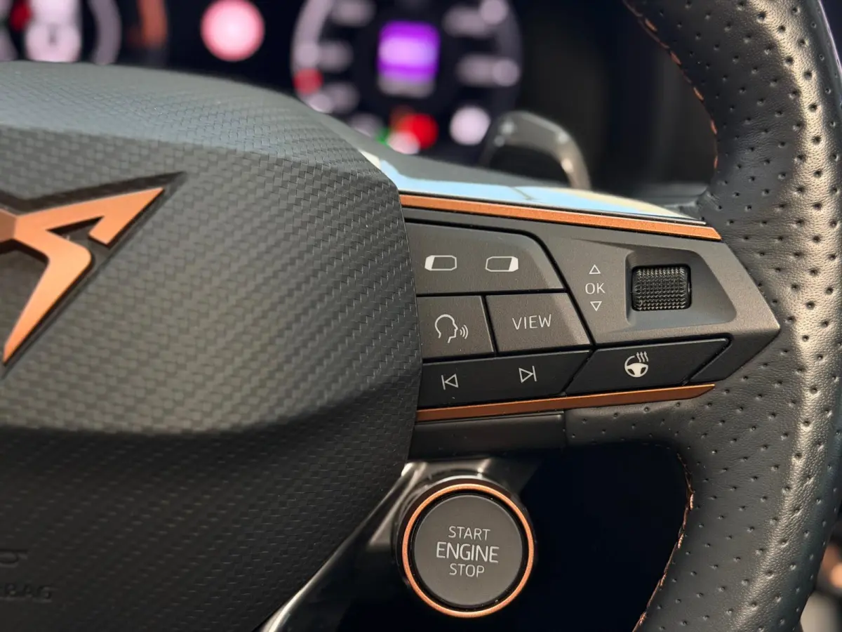 1.4 TSI e-Hybrid vz / pano / camera / CarPlay /