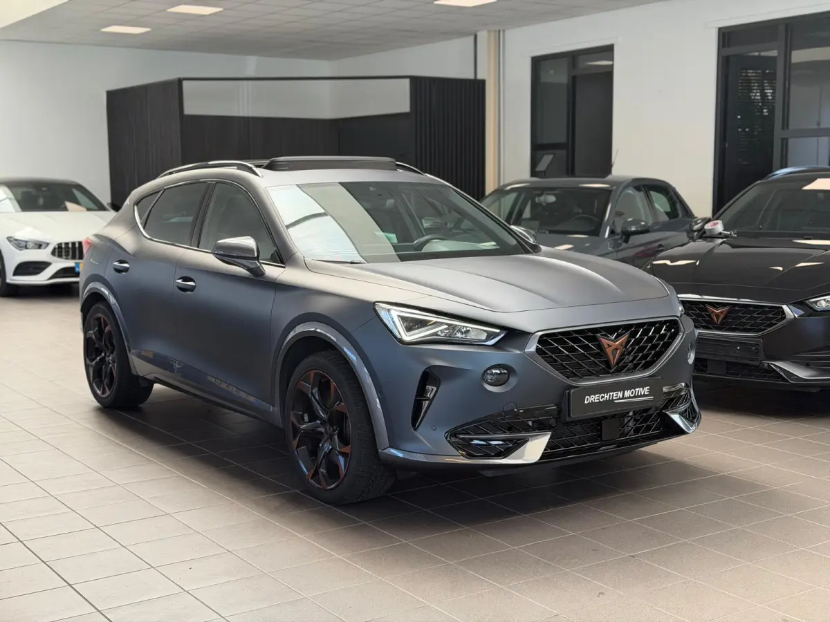 1.4 TSI e-Hybrid vz / pano / camera / CarPlay /