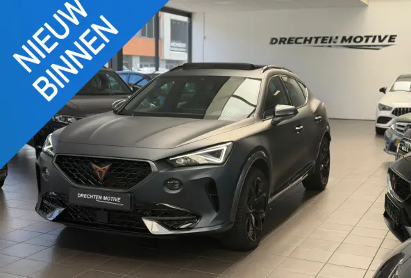 1.4 TSI e-Hybrid vz / pano / camera / CarPlay /