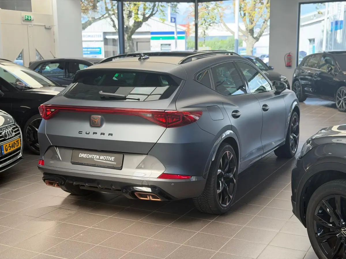 1.4 TSI e-Hybrid vz / pano / camera / CarPlay /