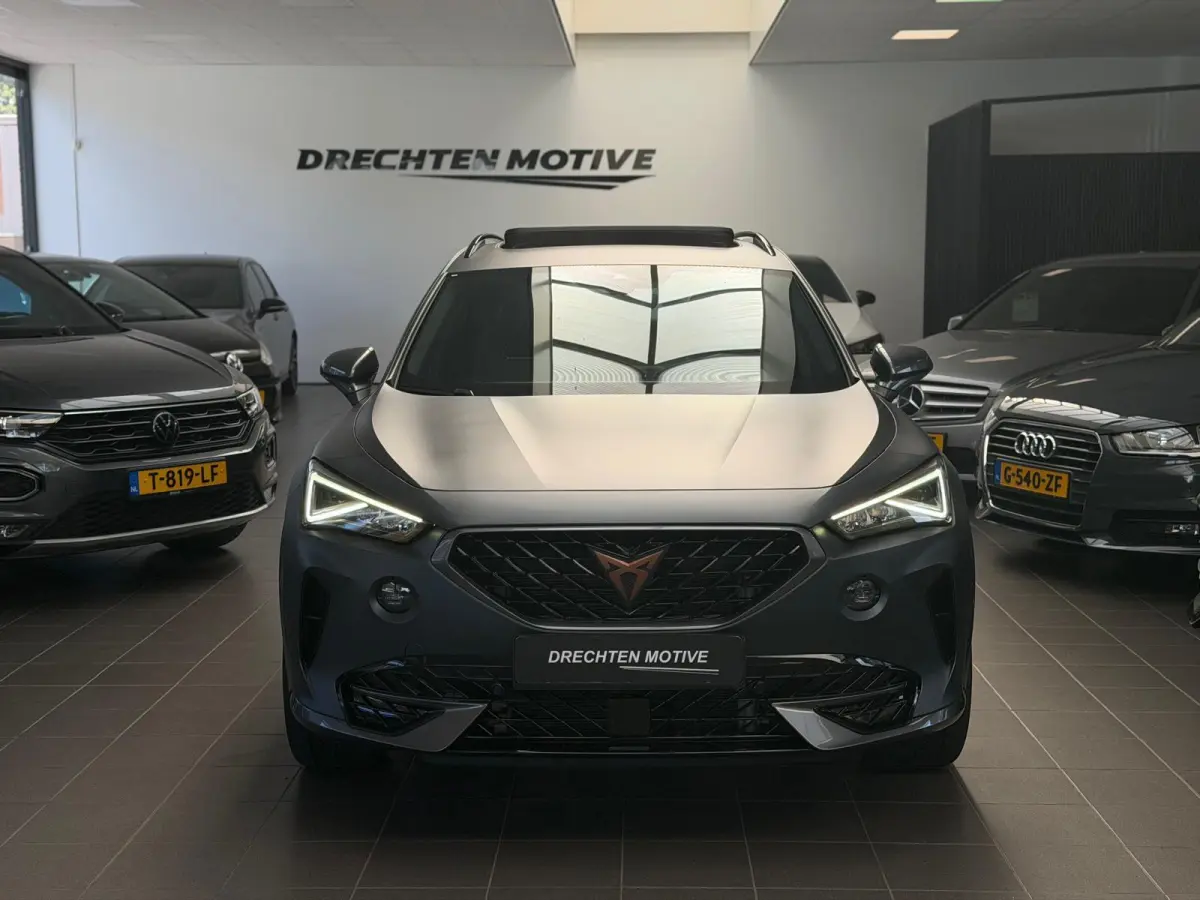 1.4 TSI e-Hybrid vz / pano / camera / CarPlay /