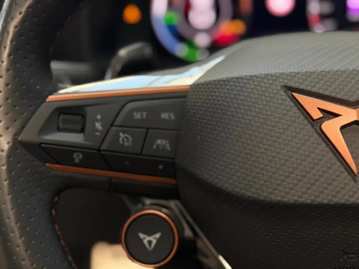 1.4 TSI e-Hybrid vz / pano / camera / CarPlay /