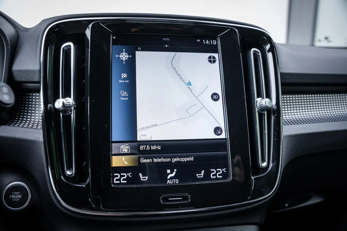 T4 2.0 190pk R-Design Trekhaak|Camera|ACC|Carplay|Dealeronderhouden