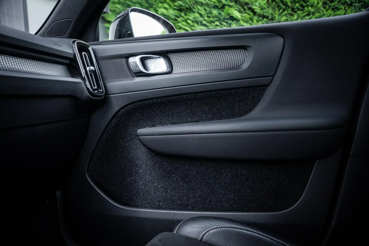 T4 2.0 190pk R-Design Trekhaak|Camera|ACC|Carplay|Dealeronderhouden