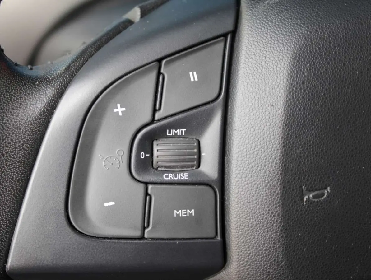 1.2 PureTech Business Airco/Cruise/Nav