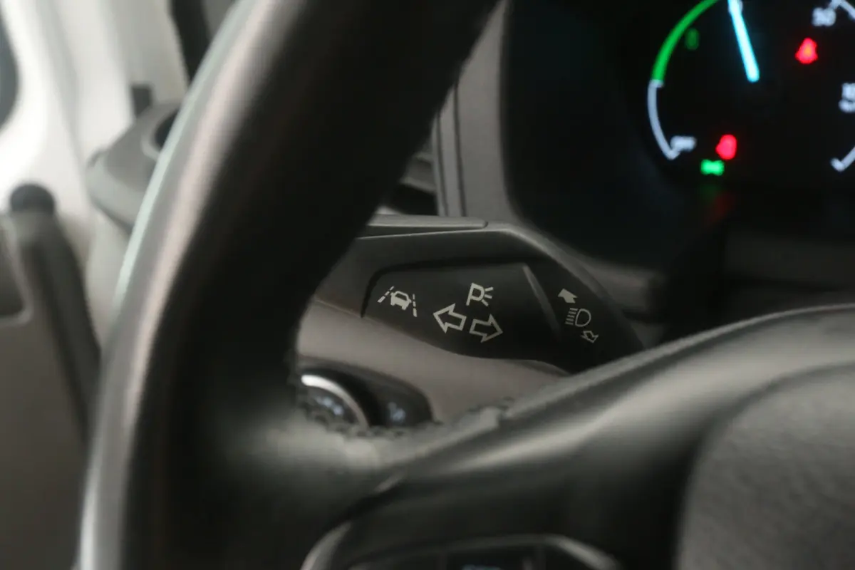 L3H2 68 kWh | Snelladen | SOH 96% | 360° Camera | Clima | 3 Zits | Cruise | Carplay | Parkeersens.