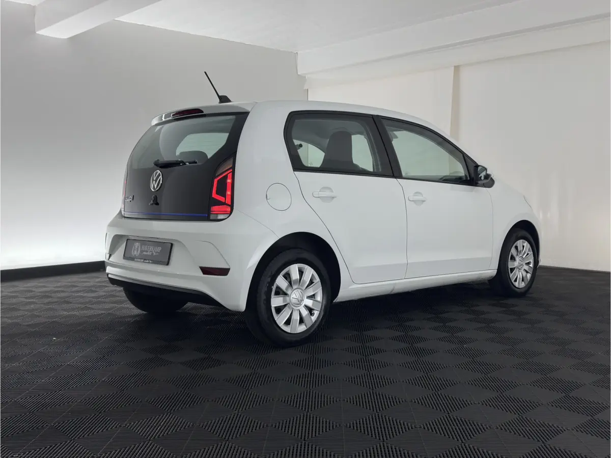 {SoH-85%} e-up! Aut.*HEATED-COMFORTSEATS | CCS-FASTLOADER | RADIO | ECC | CARBON-INLAY | DAB *