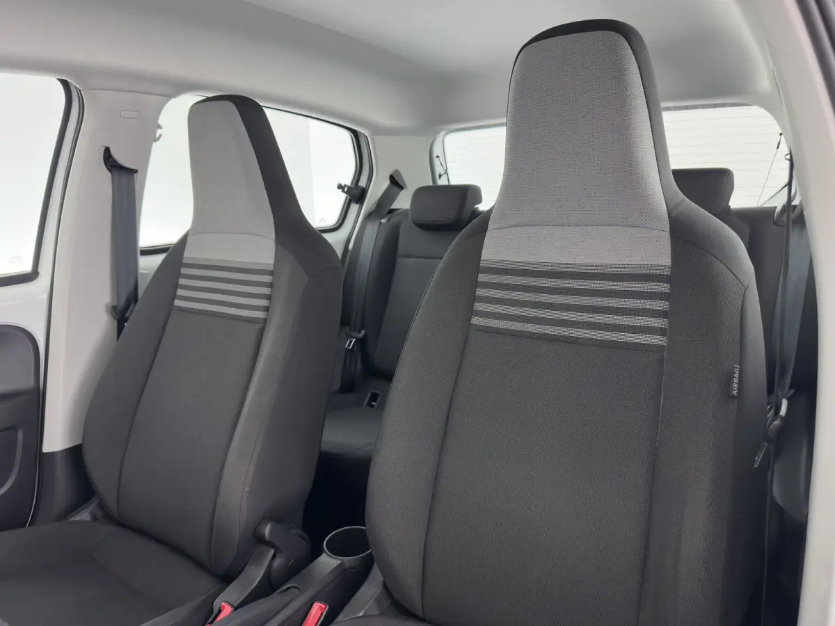 {SoH-85%} e-up! Aut.*HEATED-COMFORTSEATS | CCS-FASTLOADER | RADIO | ECC | CARBON-INLAY | DAB *