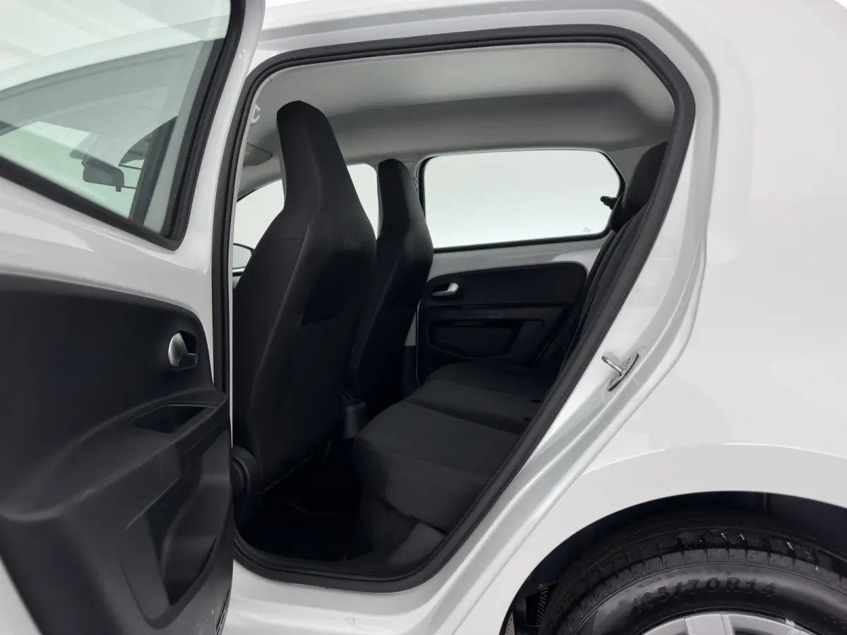 {SoH-85%} e-up! Aut.*HEATED-COMFORTSEATS | CCS-FASTLOADER | RADIO | ECC | CARBON-INLAY | DAB *
