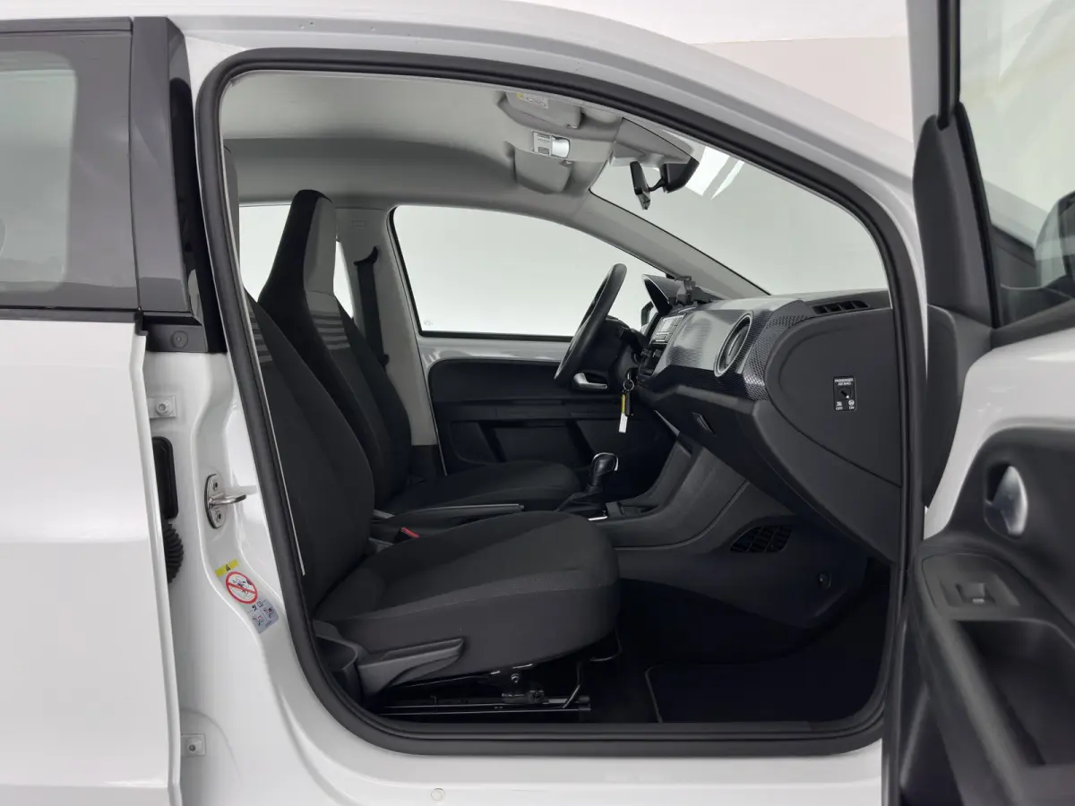 {SoH-85%} e-up! Aut.*HEATED-COMFORTSEATS | CCS-FASTLOADER | RADIO | ECC | CARBON-INLAY | DAB *