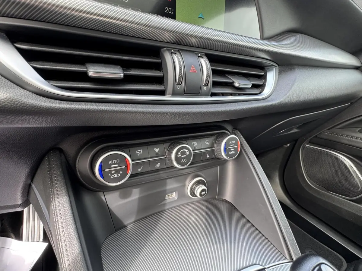2.0tT Q4 Veloce, 310pk. 20 inch, Pano, vol!!