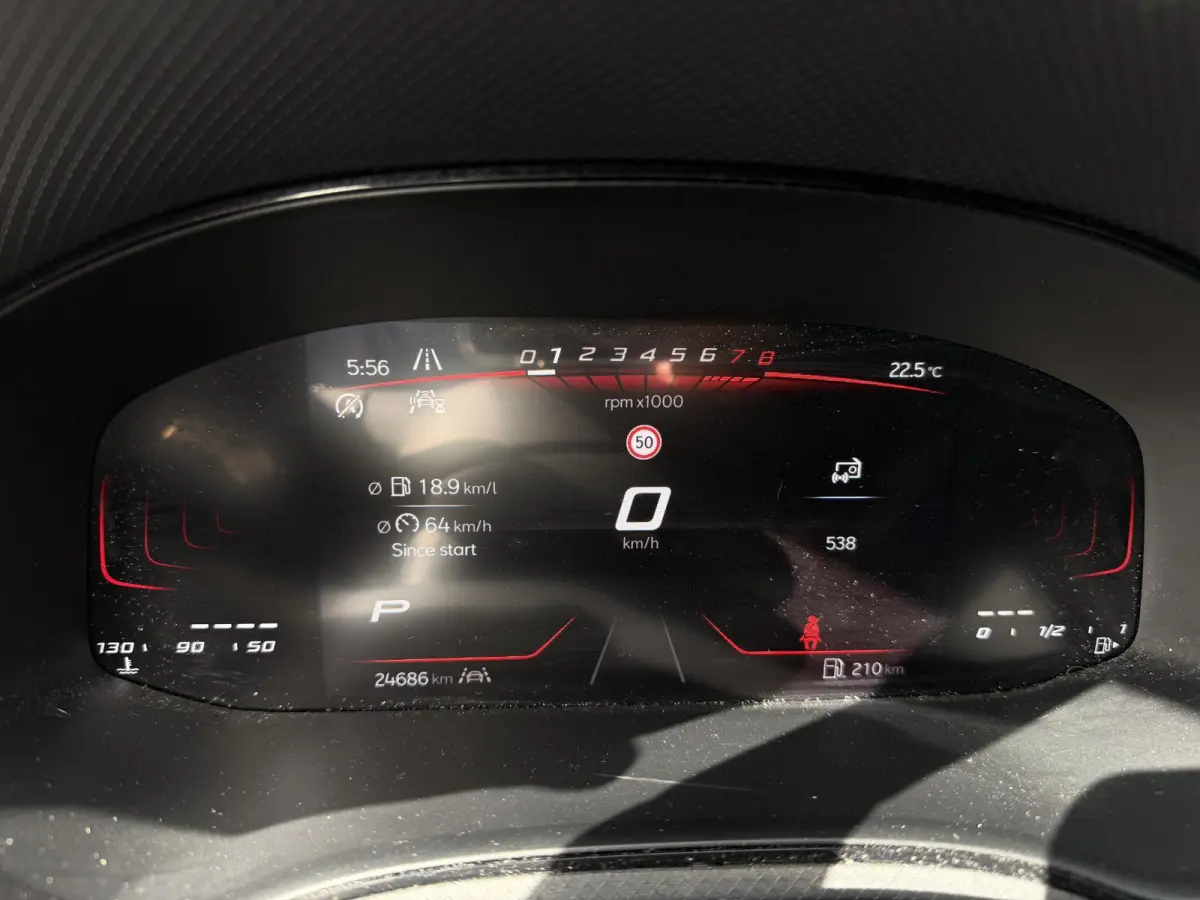 1.0 EcoTSI FR Business Connect 17"/Virtual cockpit/Climate/PDC/LED/Apple Carplay & Android Auto