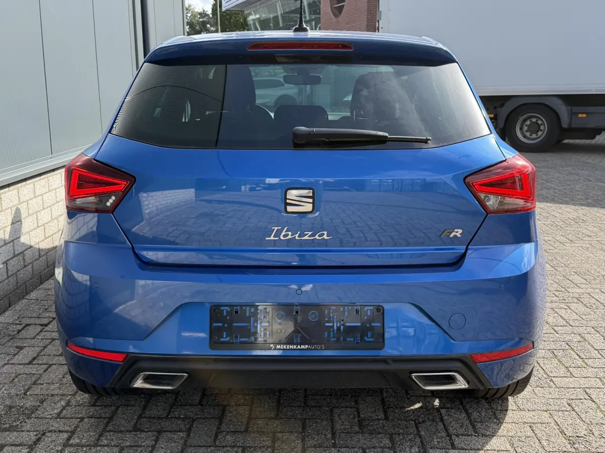 1.0 EcoTSI FR Business Connect 17"/Virtual cockpit/Climate/PDC/LED/Apple Carplay & Android Auto
