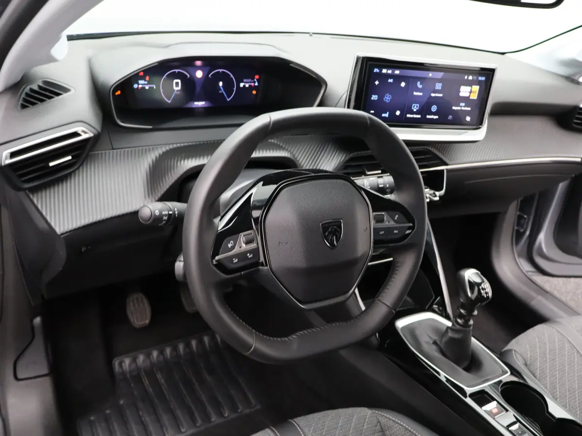 1.2 PureTech 100 Allure | Navi | Cruise | Clima | PDC V+A | Carplay | 16" LMV |
