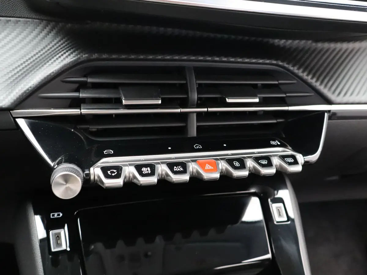 1.2 PureTech 100 Allure | Navi | Cruise | Clima | PDC V+A | Carplay | 16" LMV |