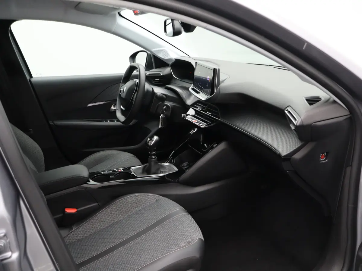 1.2 PureTech 100 Allure | Navi | Cruise | Clima | PDC V+A | Carplay | 16" LMV |