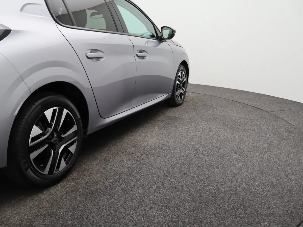 1.2 PureTech 100 Allure | Navi | Cruise | Clima | PDC V+A | Carplay | 16" LMV |